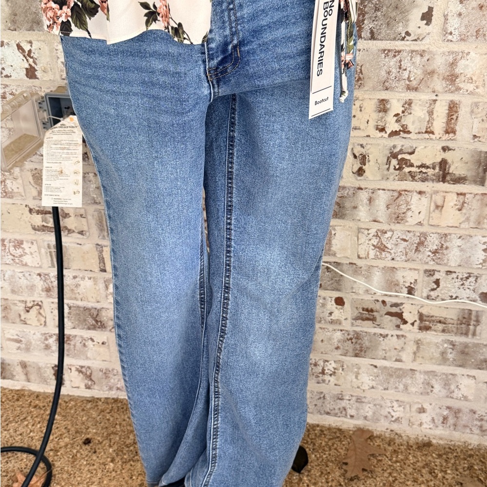 No Boundaries Light Blue Boot cut mid rise Jeans